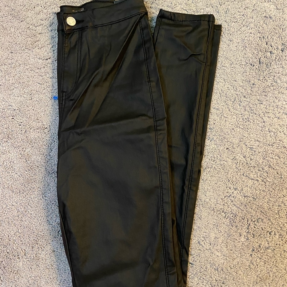 Women’s leather skinny jeans